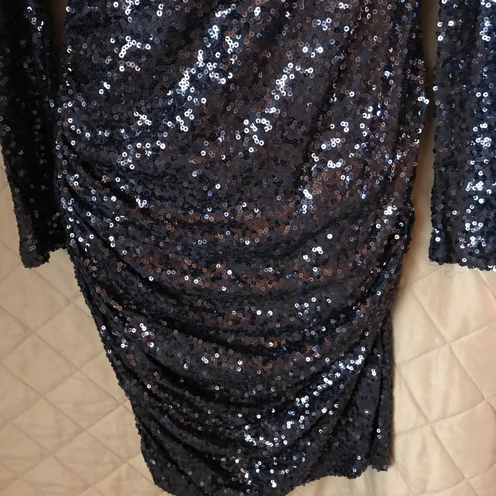 Dress - Picture 2 of 6
